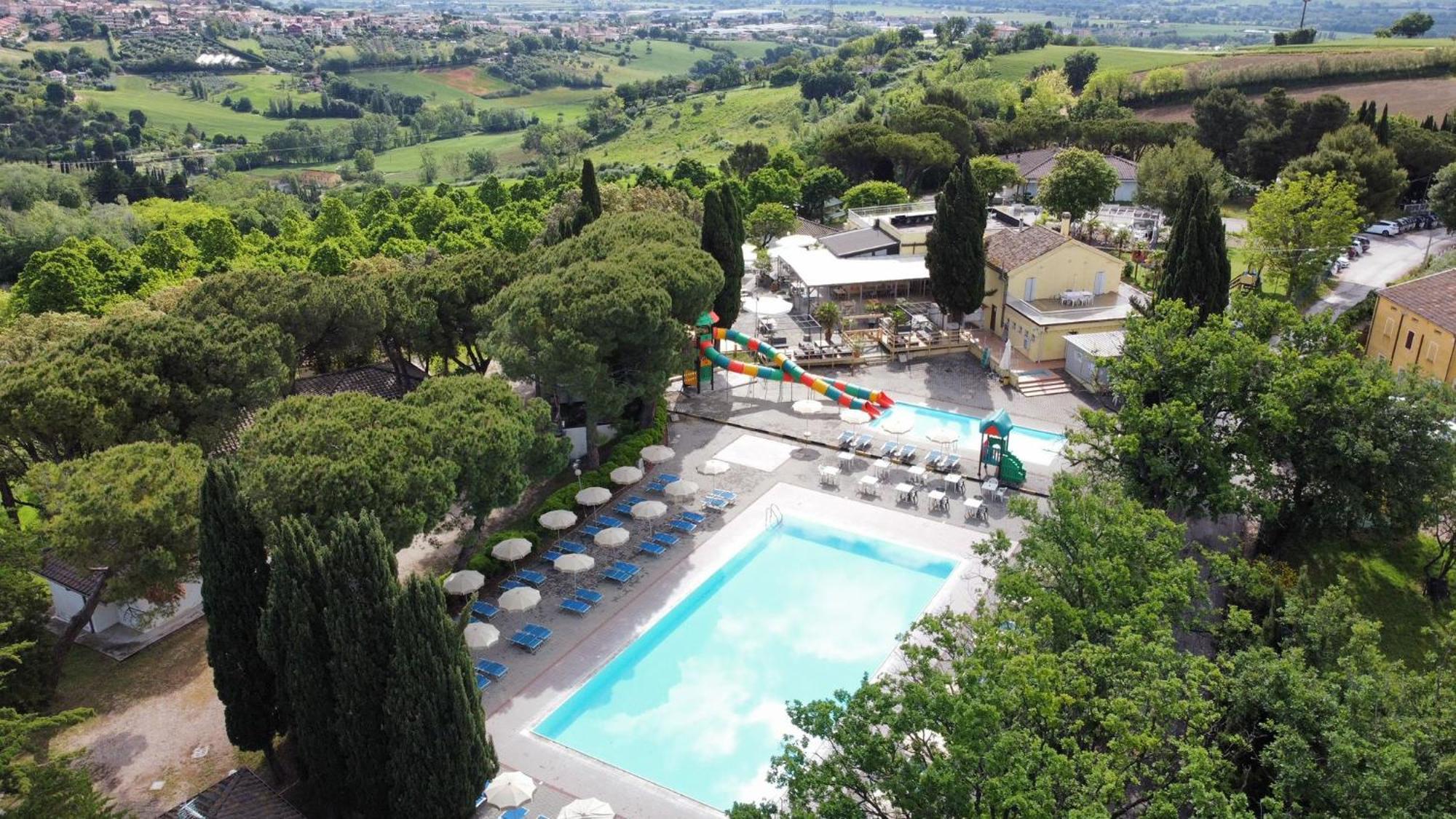 Camping Village Mar Y Sierra San Costanzo Kültér fotó