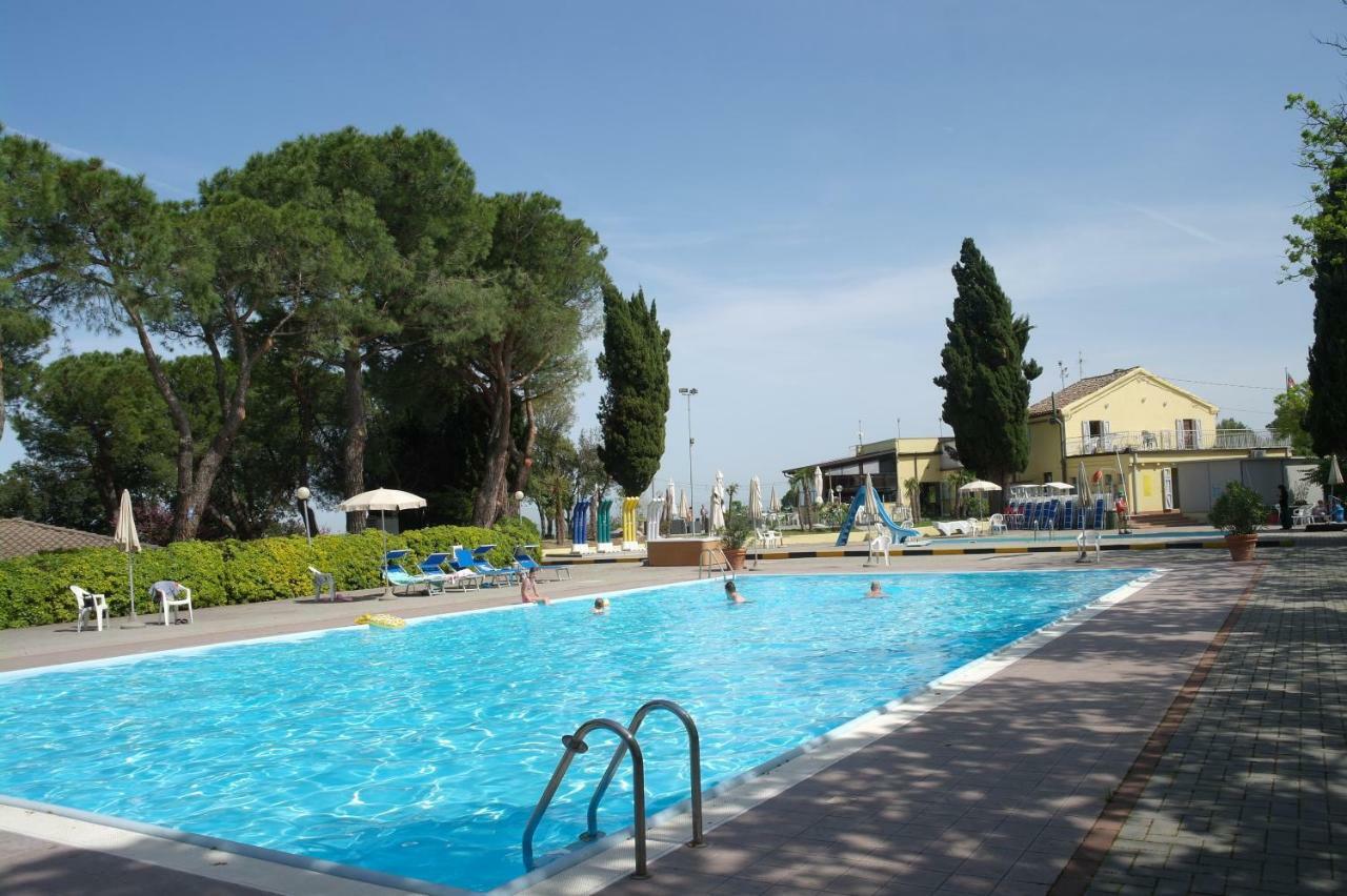 Camping Village Mar Y Sierra San Costanzo Kültér fotó