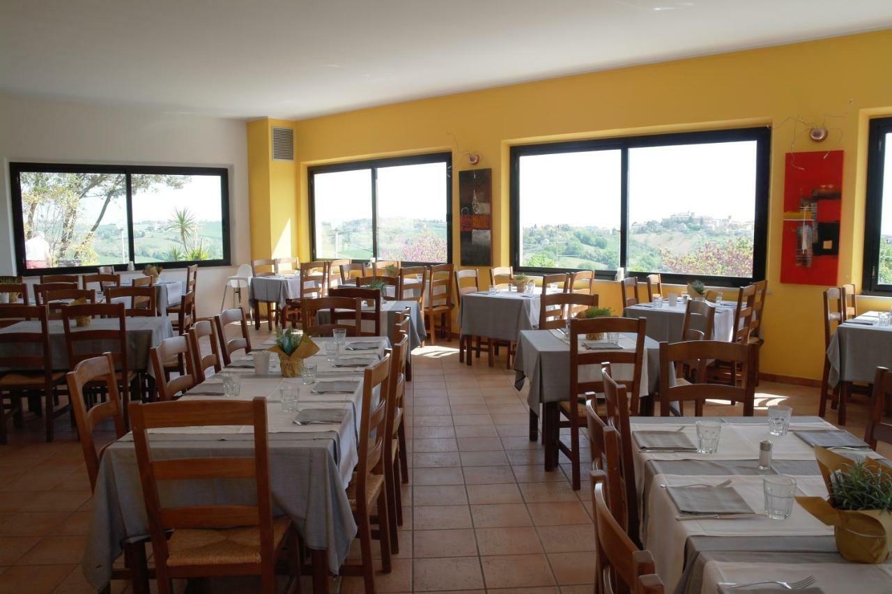 Camping Village Mar Y Sierra San Costanzo Kültér fotó